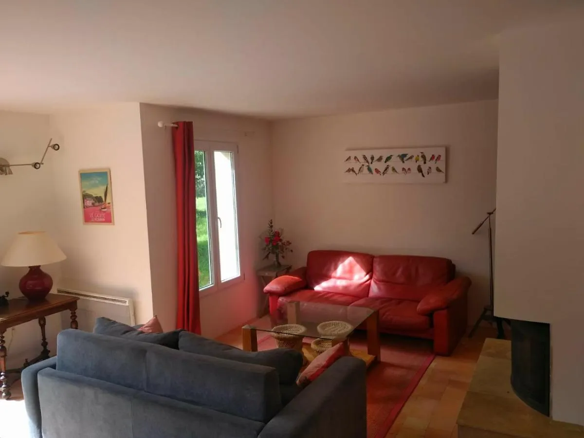 Holiday home Grande Maison, Calme, Proche De La Mer Camoel