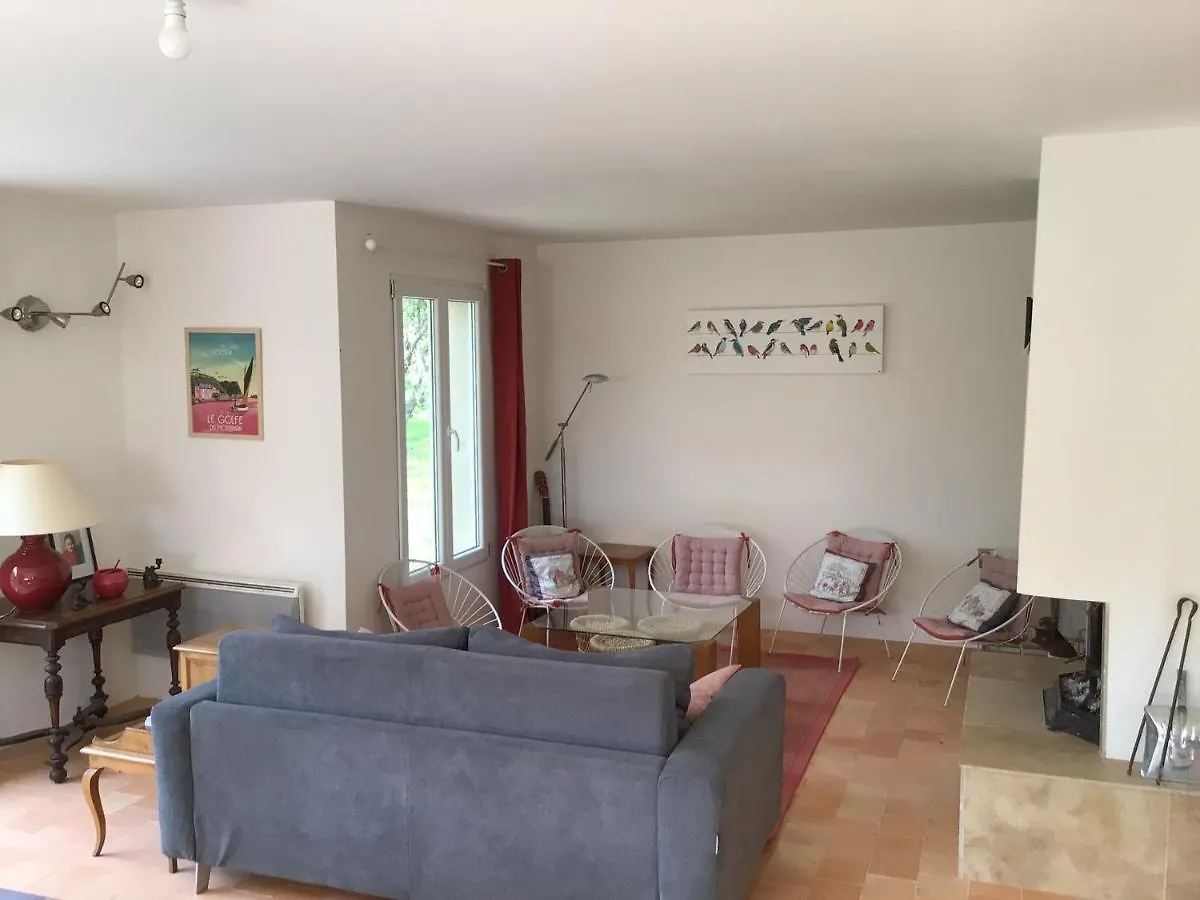 Holiday home Grande Maison, Calme, Proche De La Mer Camoel